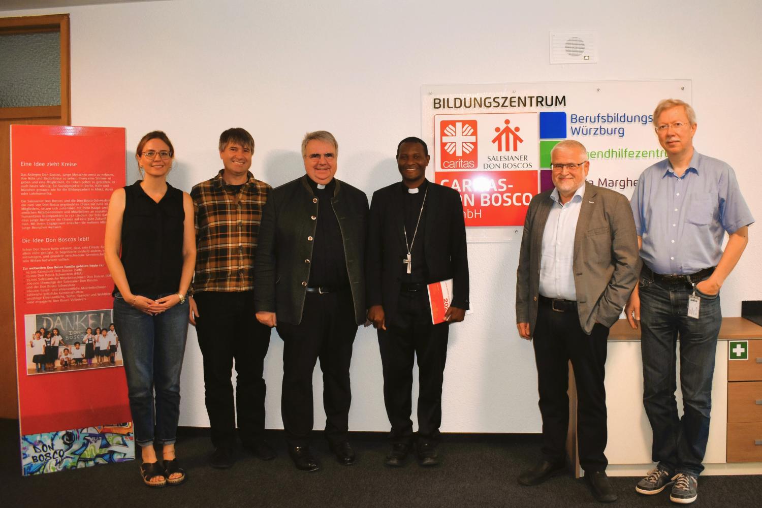 Bischof aus Malawi besucht Caritas-Don Bosco Bildungszentrum und Don Bosco Berufsschule in Würzburg